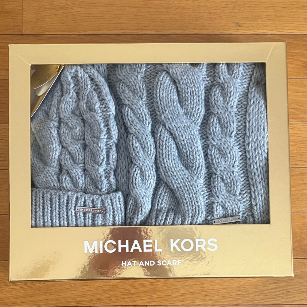 Michael Kors Gray Cable Knit hat and scarf set